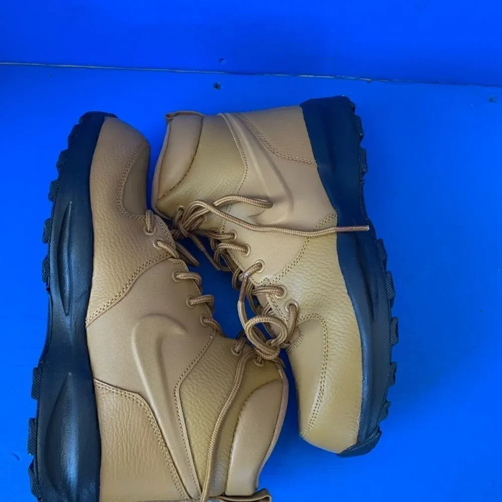 Grade School Nike Manoa LTR Wheat/Black (BQ5372 700)